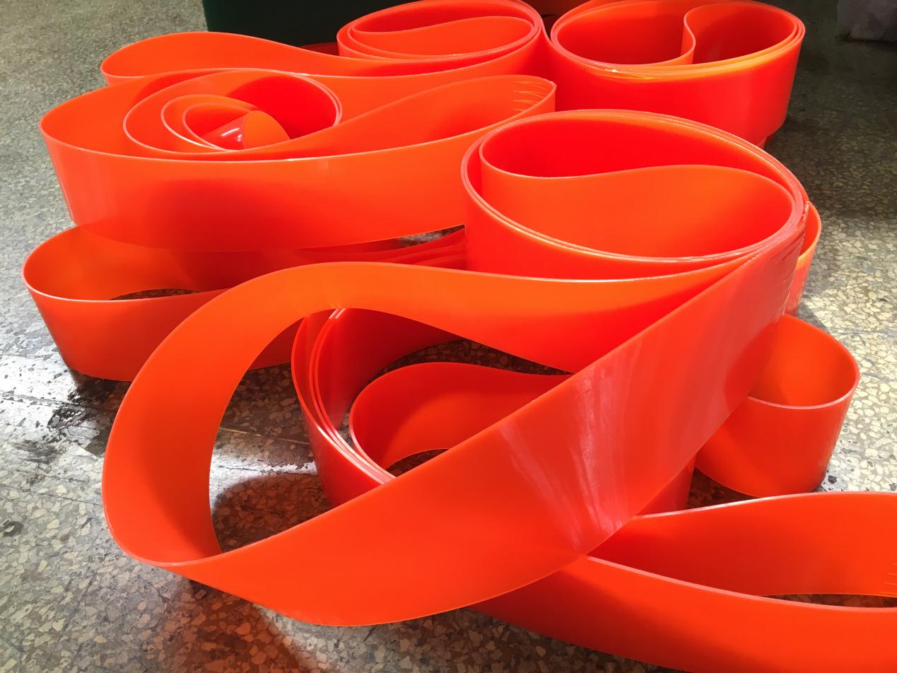 2.5厚红色纯PU扁带