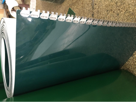 墨绿PVC亮光打蝴蝶扣