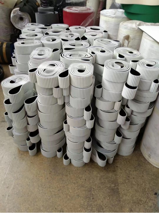 PU同步带表面加1.2进口灰色双面毛毡